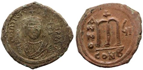 Byzantine Æ Follis Of Tiberius Ii Constantine Constantinople Mint 131