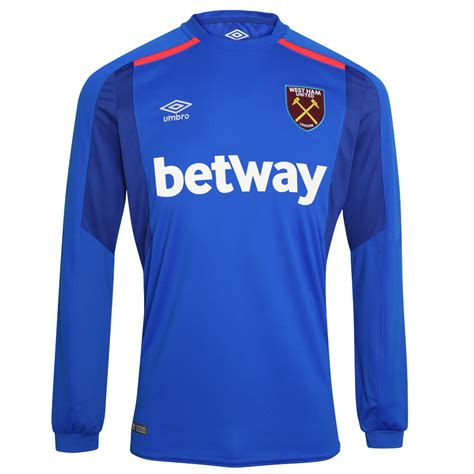 Below you find a lot of statistics for this. West Ham United keepersshirt 2017-2018 - Voetbalshirts.com