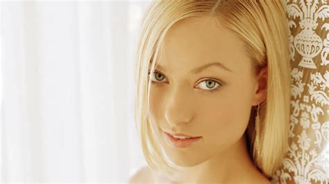 Olivia Wilde Blonde Hd Wallpaper