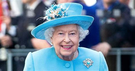 how queen elizabeth ii s style evolved from skirts to gowns and hats american s digest