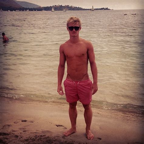 The Stars Come Out To Play Jack Laugher New Shirtless Barefoot Twitter Pics