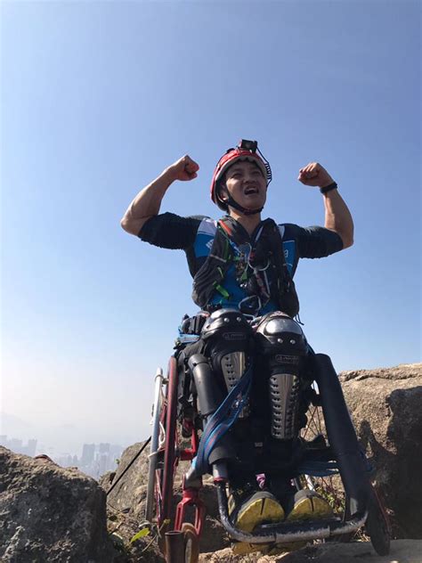 Inspiring Paraplegic Athlete Climbs 500 Meter High Mountain In His
