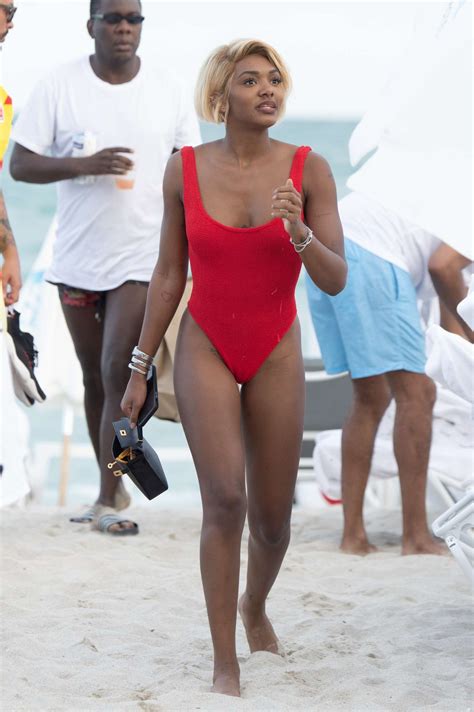 Elisa Johnson Wearing Red Bathing Suit In Miami Beach 03 Gotceleb