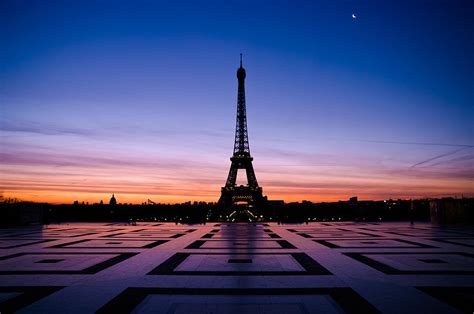 Eiffel Tower At Sunrise Photograph