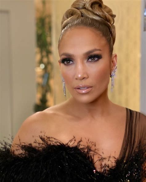 Jennifer Lopez Makeup Artist Reveals This Is What Makes Women Look