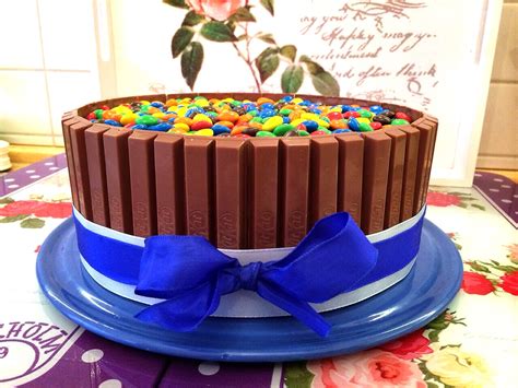 Check spelling or type a new query. KitKat Torte mit Smarties - Candy Cake - Cook Bakery