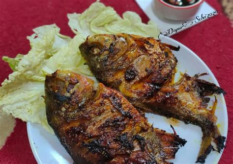 Tim ikan bawal putih endess. Resep Ikan Bawal Bakar Teflon oleh Selvi Maryani - Cookpad