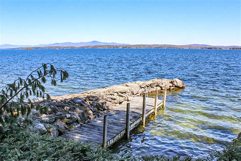 Alton Bay Lakefront Beauty 5 Bd Alton Nh Vacation Rental Vacasa