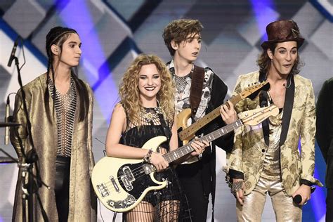 Måneskin performed their eurovision song at the sanremo music festival 2021, which they went on to win. Maneskin a Rotterdam per l'Eurovision Song Contest 2021