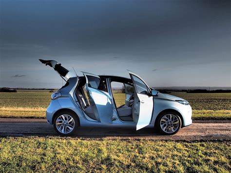 Electric concept was shown in two different versions in 2009 and 2010 under the renault z.e. New Motor Means Increase in Range and Performance for ...