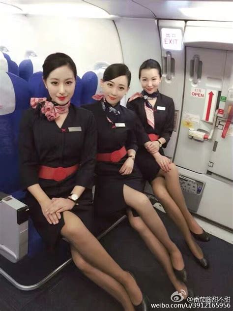 Pin By Yisugu On Stewardess Flight Attendant Fashion Sexy Flight Attendant Sexy Stewardess