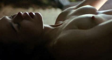 Naked Elliot Page In Into The Forest