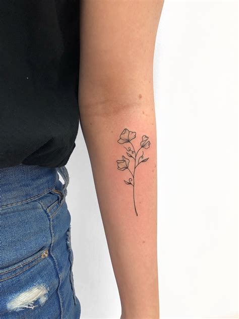 Dainty Tattoos Sweet Pea Tattoo Flower Wrist Tattoos