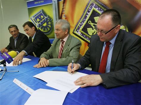 Co, jak i gdzie? odpowiadamy na pytania przed. Arka Gdynia Kaja Godek O Co Chodzi / Arka Gdynia - Kotwica ...