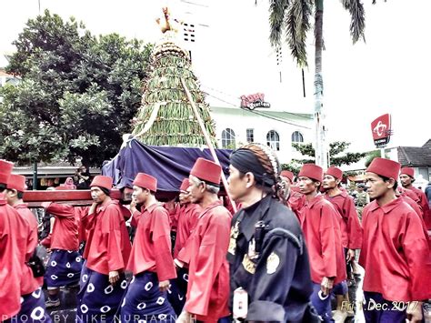 Meriah Grebeg Maulud Di Yogyakarta Nee