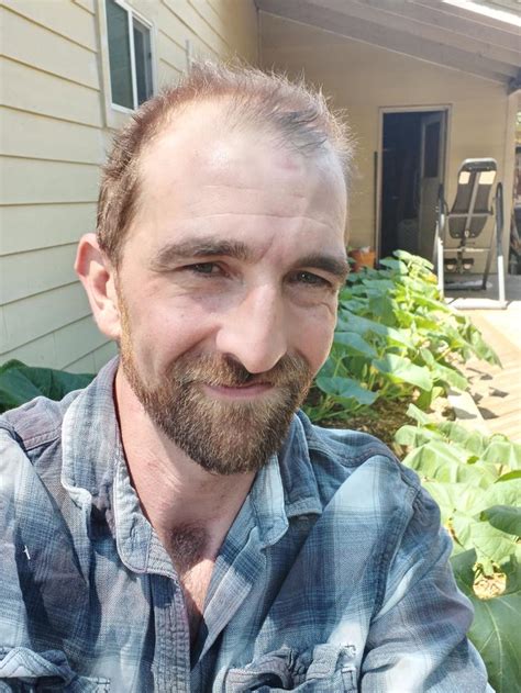 35 Year Old Carpenter Looking For Off Grid Living Partner Permaculture Singles Forum At Permies