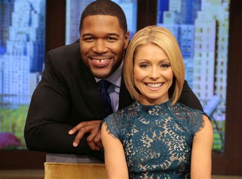 How Does Michael Strahan Feel About Kelly Ripas Return E Online