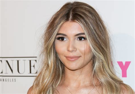 Olivia Jade Now Regrets All Those Times She Complained About School On Youtube