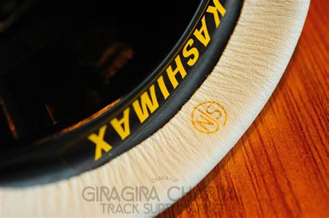 Fastener tape closure to keep gloves in. Kashimax Five Gold 8P Keirin Track Saddle (NJS)