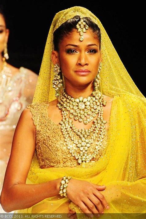 Top 10 Leading And Best Female Indian Models Of All Time