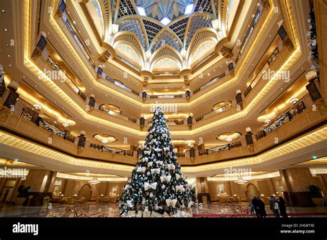 Abu Dhabi Emirates Palace Luxury Hotel Stock Photo Alamy