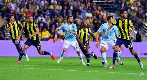 Fenerbahçe hızlı başladı ikinci yarıya. Spor yazarları Fenerbahçe-Başakşehir maçını değerlendirdi ...