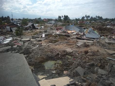 Mengenal pasti situasi yang dialami pelancongan malaysia mendepani. Aksi Solidaritas Korban Bencana Alam Warnai Pertemuan IMF-WB