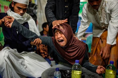 Shocking Photos Of Indonesias Mentally Ill Patients Show Their Disturbing Living Conditions