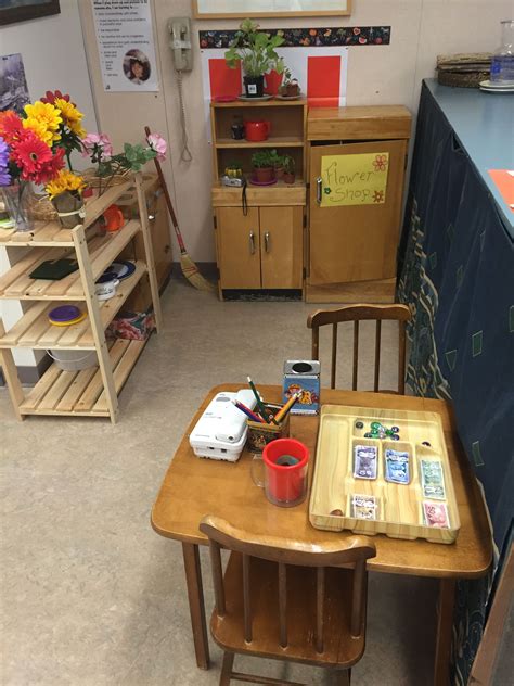 Create A Flower Shop In Your Classroom Dramatic Play Classroom