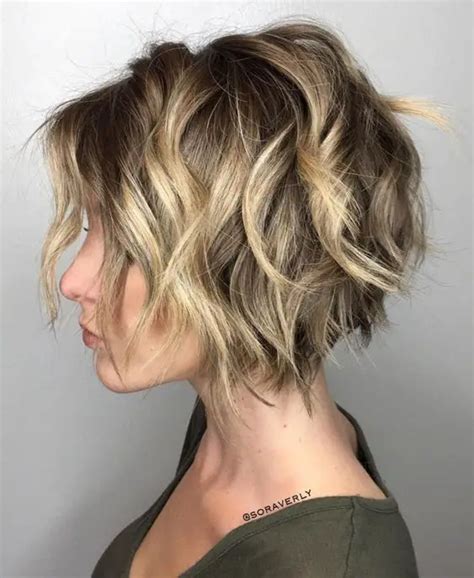 Short Textured Bob Hairstyle For Women With Thick Hair Short