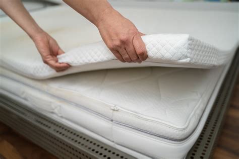 How To Pick A Memory Foam Mattress Topper For Your Mattress Sleep
