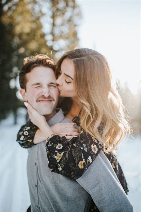 Justin Noelle Eastern Idaho Winter Engagement Session — Look For The
