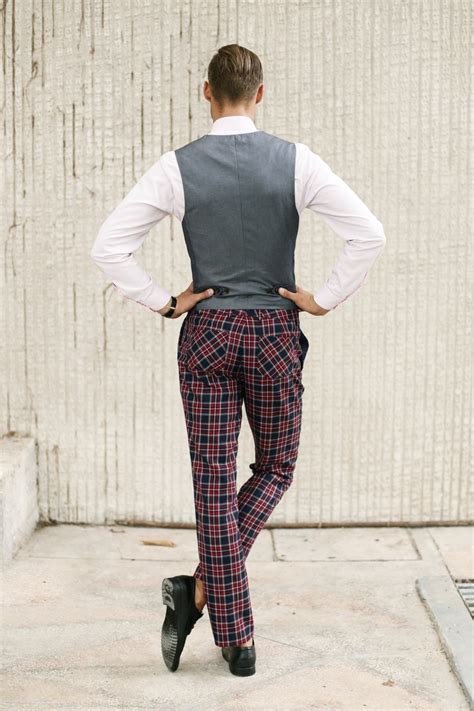 Men‘s Pleated Wool Pants Checkered