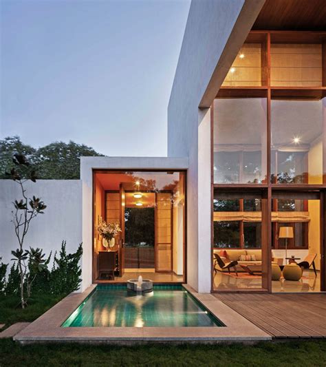 Made from real wood, 3 stories, 6 rooms, and a working elevator! Enchanting and Fascinating Look Expose in The L-Plan House ...