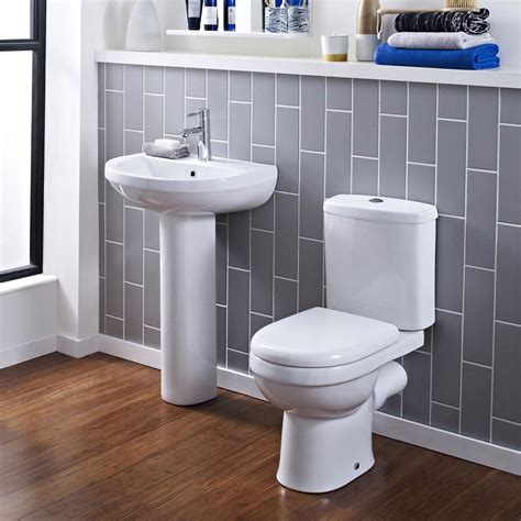 Sofia Modern Close Coupled Toilet With Soft Close Seat Online Now