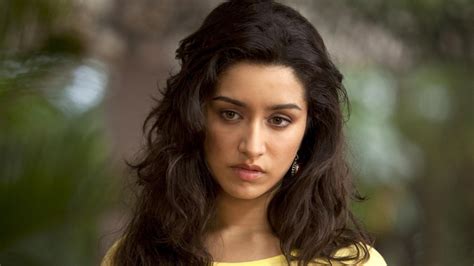 3840x2160 Shraddha Kapoor In Aashiqui 2 Movie 4k Hd 4k Wallpapers Images Backgrounds Photos And