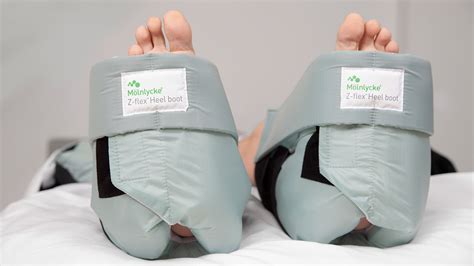 Mölnlycke Z Flex Fluidized Heel Boot Pressure Ulcer Prevention Device