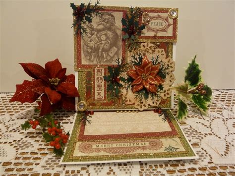But christmas cards back in victorian times were very different, with lucky horseshoes, dancing dice and exotic parrots. My corner of the world: Traditional Christmas Cards