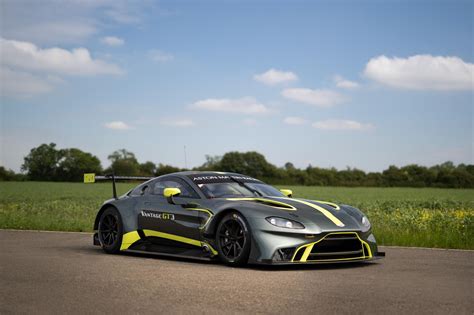 Aston Martin Racings New Vantage Gt3 To Race Gulf 12 Hours