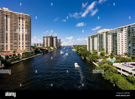 Aerial Photo Intracoastal Waterway Miami Aventura Stock Photo Alamy