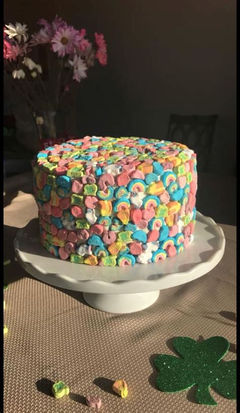 Lucky Charms Cake For St Paddy Day Cupcake Cakes Lucky Charms Cake Cake