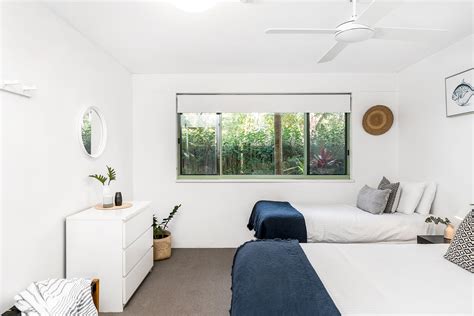 Additionally, the master bedroom has a balcony and ensuite bathroom. Apartment 2 Surfside | Byron Bay | Byron Bay Holiday Rentals
