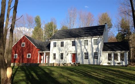 Classic New England Federal Farmhouse Farmhouse Exterior