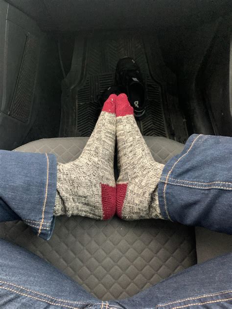 Smelly Feet In The Car Who Wants A Sniff Rpublicfeetpics