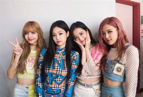 Check spelling or type a new query. BlackPink, el grupo de K-pop que canta con Dua Lipa y ...