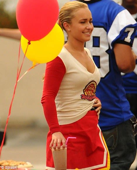 Three Cheers For Hayden Panettiere As Heroes Superstar Shakes Her Pom