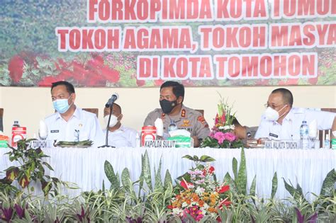 KAPOLDA SULUT Irjen Pol Drs Nana Sudjana AS MM Tatap Muka Dengan