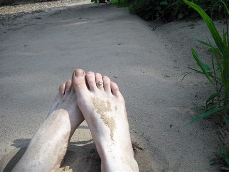 Feet Sand Grass Toes Skin Hd Wallpaper Peakpx