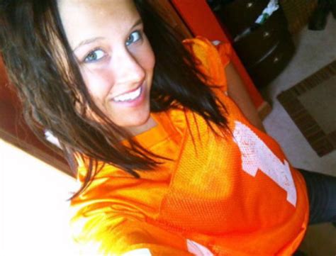 Jaw Dropping Reasons Why Tennessee Has The Hottest Fans In College