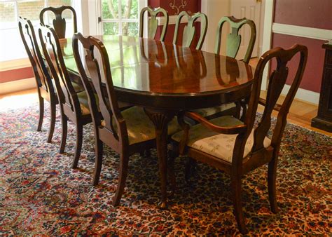 Drexel Heritage Mahogany Dining Room Table And Chairs Ebth